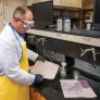NEW PIG MAT304 ACID NEUTRALISING ABSORBENT MAT PAD WITH COLOUR INDICATION